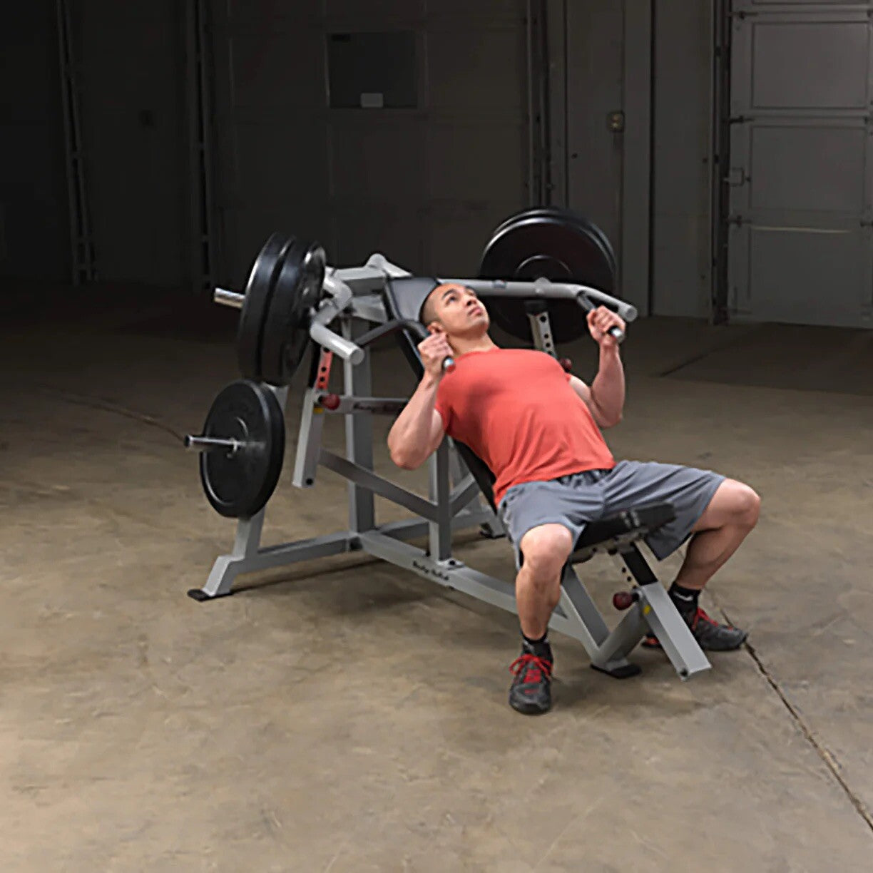 Body-Solid Leverage Incline Bench Press With Plate Holders - LVIP