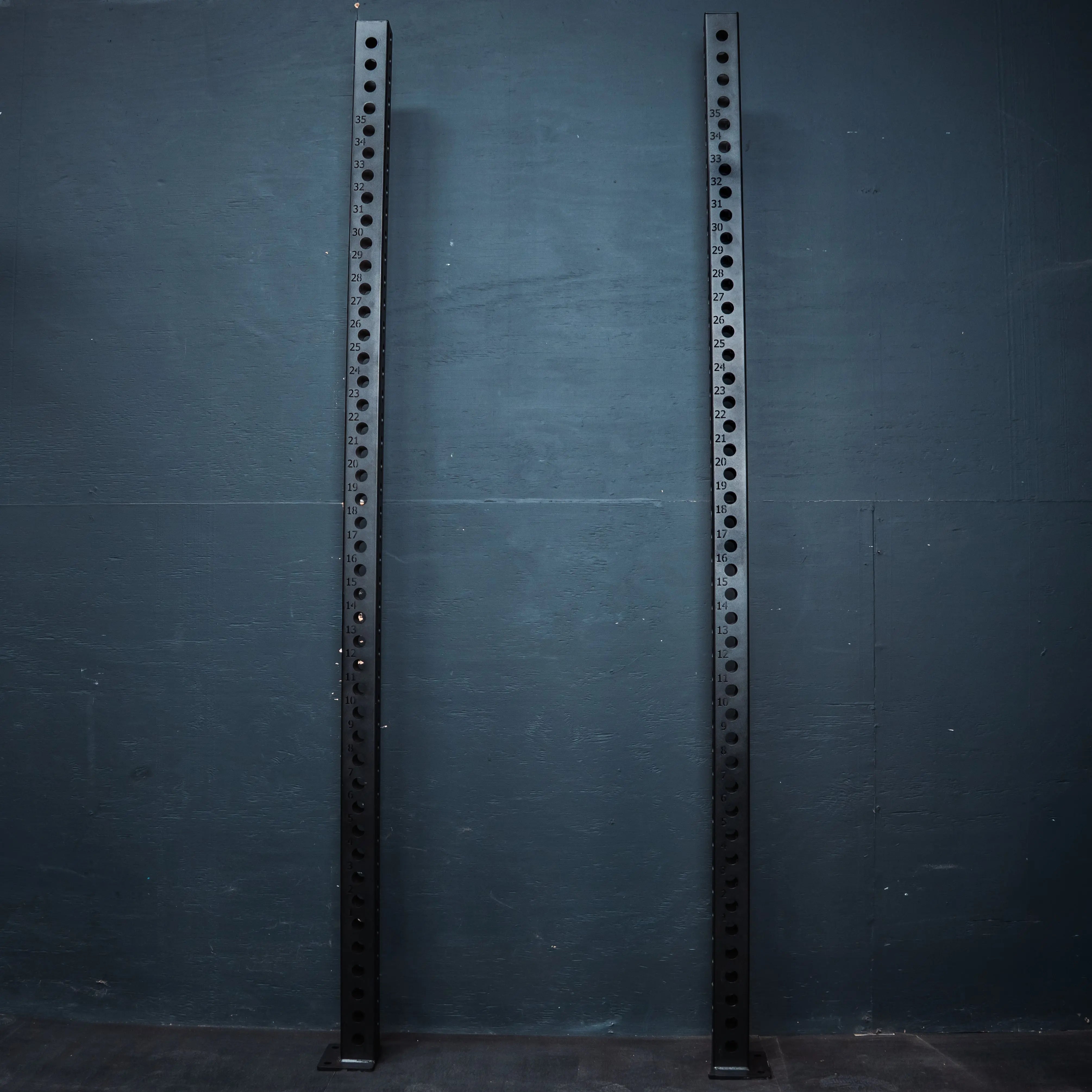 Dane 2.0 3x3 Uprights - 90" Fringe Sport