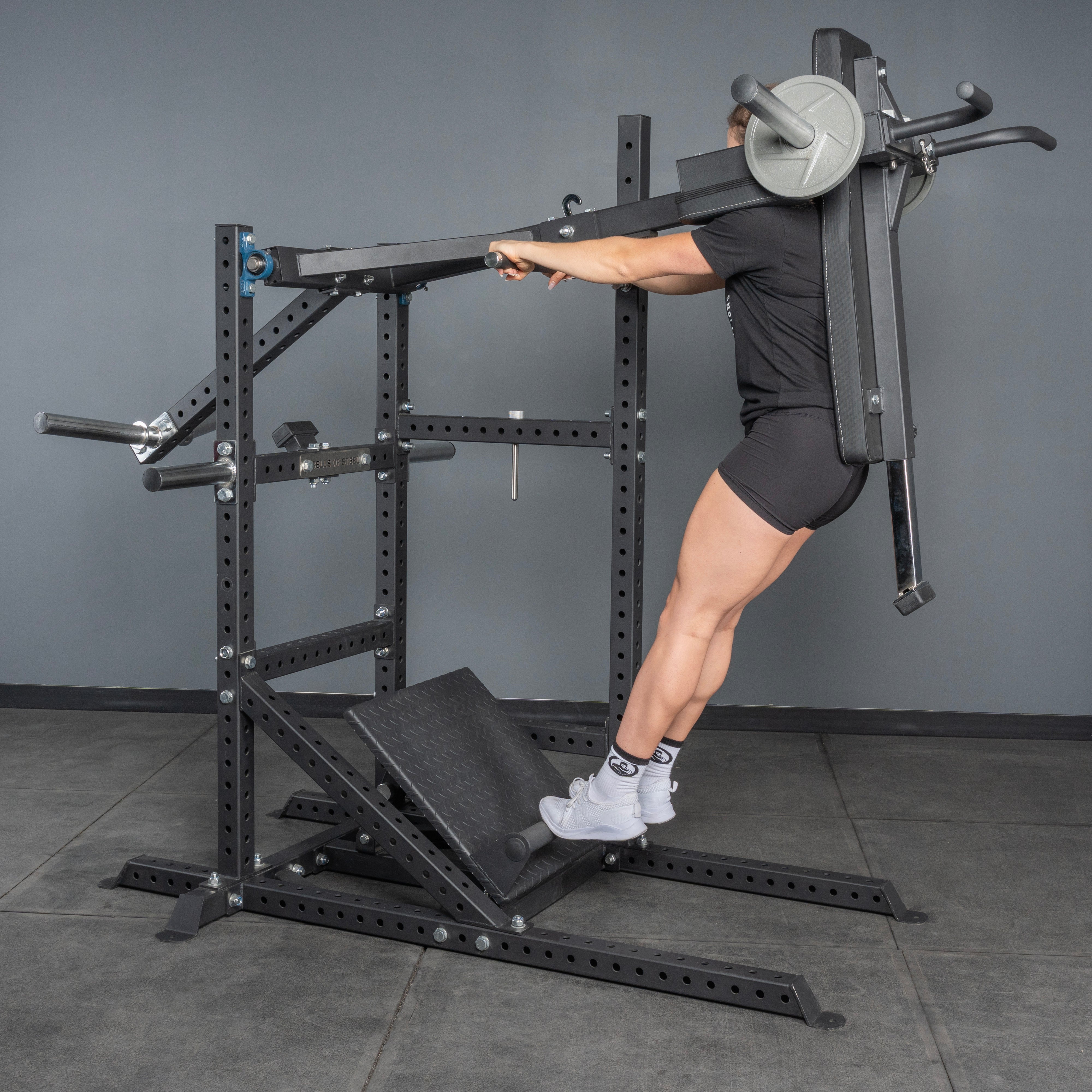 Pandemonium Squat – 3-in-1 Pendulum Squat / Calf Press / Viking Press Machine