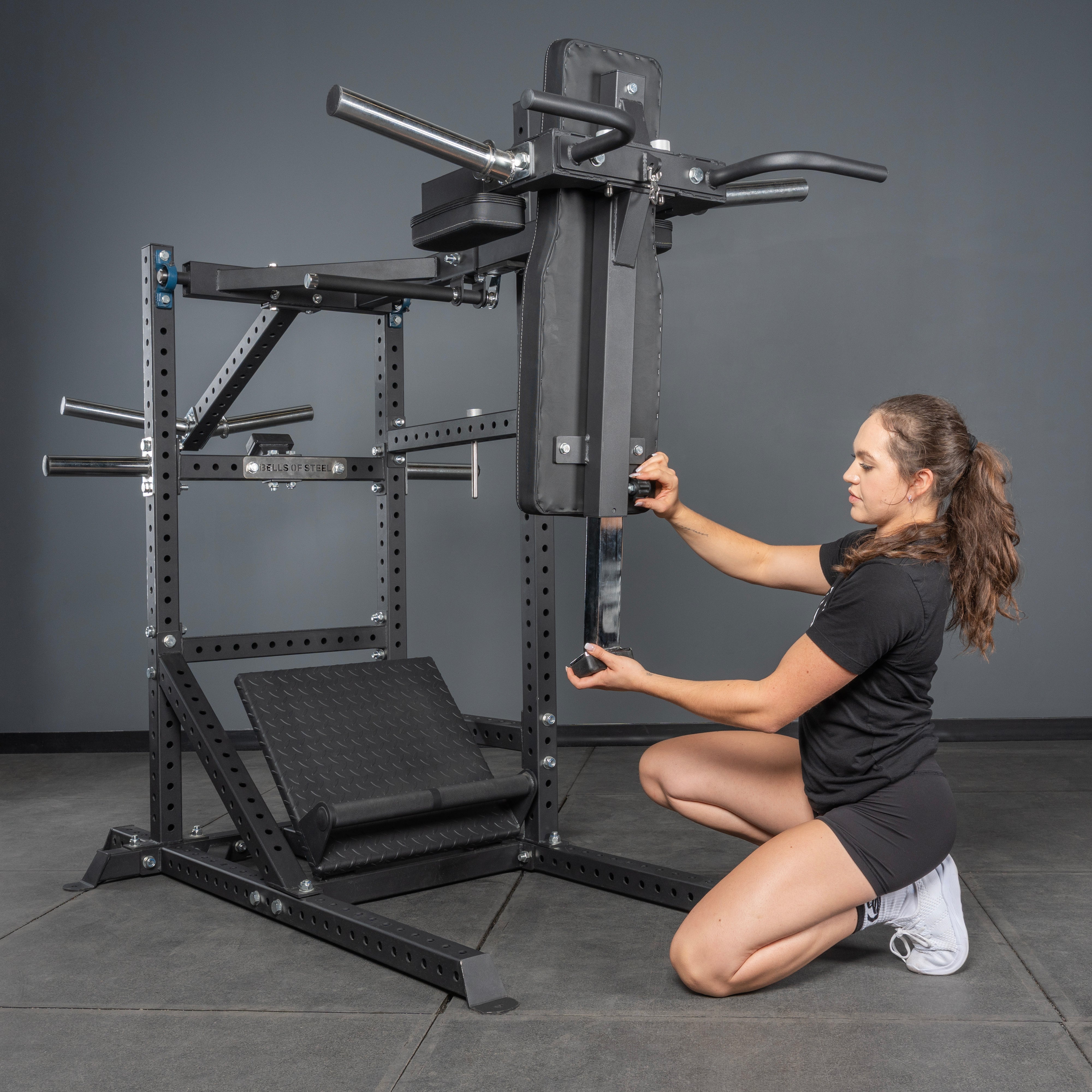 Pandemonium Squat – 3-in-1 Pendulum Squat / Calf Press / Viking Press Machine